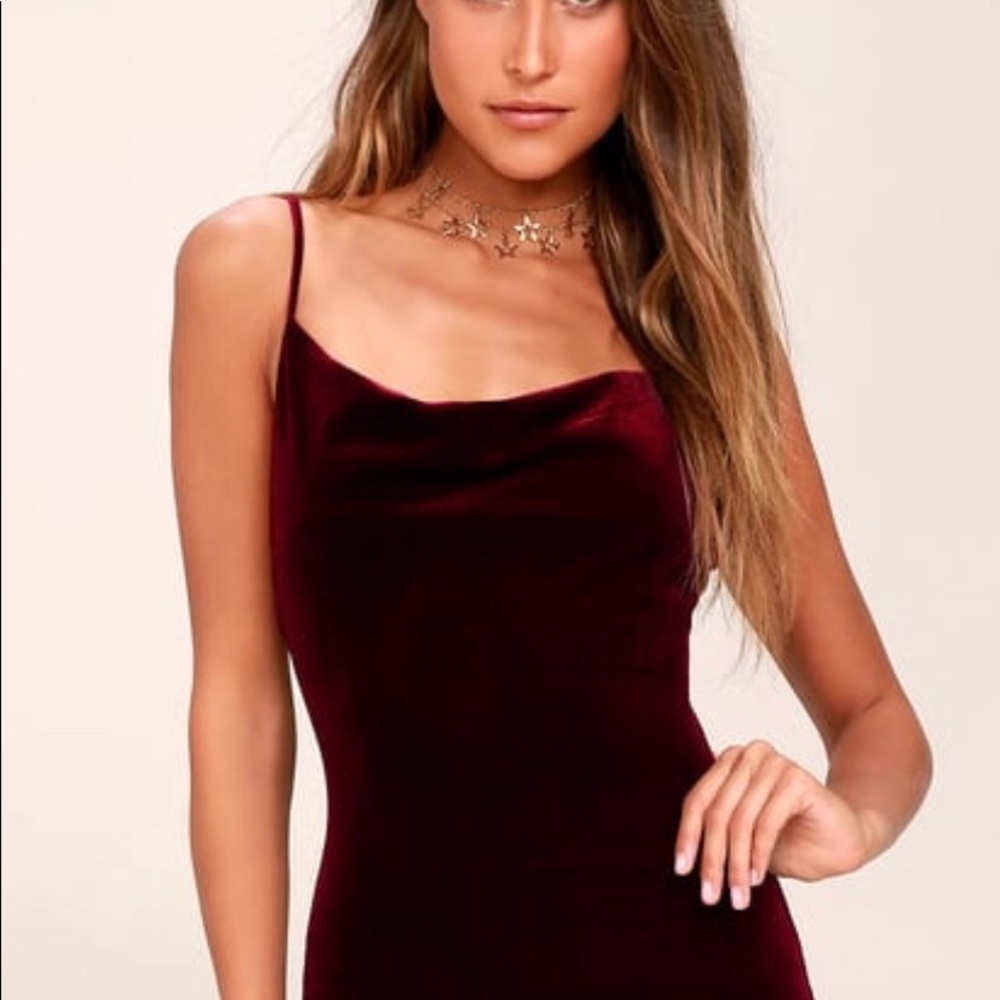 Lulus belle velvet dress